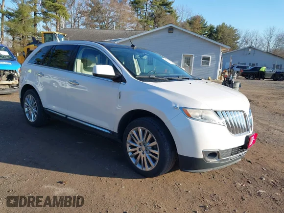 ✅ 2011 Lincoln MKX • VIN: 2LMDJ8JK3BBJ07462 • Лот: 41785512. Опубликован ранее на IAAI с пробегом 173 844 миль. Бесплатный доступ к архиву аукционных продаж из США и подробный отчёт об истории автомобиля на DreamBid. Изображение 1.