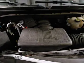 ✅ 2023 Chevrolet Suburban Premier • VIN: 1GNSCFKD1PR196465 • Lot: 80652704. Wystawiony na Copart z przebiegiem 35 054 mil. Bezpłatny archiwum sprzedaży aukcyjnych z USA i szczegółowy raport historii pojazdu na DreamBid. Zdjęcie 14.