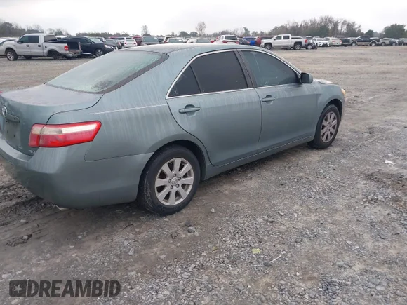 ✅ 2008 Toyota Camry LE • VIN: 4T1BE46K48U763486 • Lot: 43889088. Wystawiony na IAAI z przebiegiem 225 341 mil. Bezpłatny archiwum sprzedaży aukcyjnych z USA i szczegółowy raport historii pojazdu na DreamBid. Zdjęcie 4.