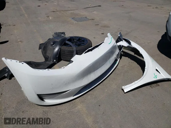 ✅ 2022 Tesla Model Y Long Range • VIN: 7SAYGAEE4NF431607 • Lot: 49262404. Wystawiony na Copart z przebiegiem 44 055 mil. Bezpłatny archiwum sprzedaży aukcyjnych z USA i szczegółowy raport historii pojazdu na DreamBid. Zdjęcie 14.