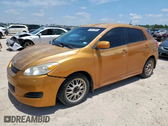 ✅ 2009 Toyota Matrix • VIN: 2T1KU40E49C092930 • Лот: 65472895. Опубликован ранее на Copart с пробегом 379 205 миль. Бесплатный доступ к архиву аукционных продаж из США и подробный отчёт об истории автомобиля на DreamBid. Изображение 1.