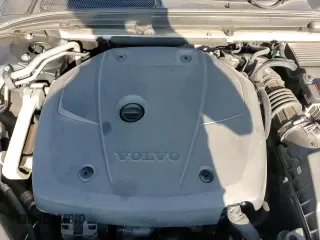 ✅ 2019 Volvo S60 Momentum • VIN: 7JRA22TK5KG004726 • Lot: 80131225. Wystawiony na Copart z przebiegiem 81 206 mil. Bezpłatny archiwum sprzedaży aukcyjnych z USA i szczegółowy raport historii pojazdu na DreamBid. Zdjęcie 16.