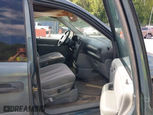 ✅ 2006 Dodge Caravan SE • VIN: 1D4GP25R76B738164 • Лот: 43095860. Опубліковано раніше на IAAI з пробігом 242 016 миль. Безкоштовний доступ до архіву аукціонних продажів зі США та докладний звіт про історію автомобіля на DreamBid. Зображення 5.
