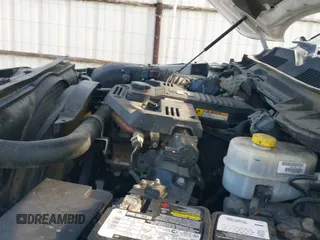 ✅ 2015 Ram 2500 Tradesman • VIN: 3C6UR5CL8FG664889 • Lot: 42553170. Wystawiony na IAAI z przebiegiem 169 910 mil. Bezpłatny archiwum sprzedaży aukcyjnych z USA i szczegółowy raport historii pojazdu na DreamBid. Zdjęcie 19.