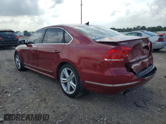 ✅ 2015 Volkswagen Passat SE • VIN: 1VWBS7A30FC038532 • Лот: 53952706. Опубликован ранее на Copart с пробегом 113 579 миль. Бесплатный доступ к архиву аукционных продаж из США и подробный отчёт об истории автомобиля на DreamBid. Изображение 2.