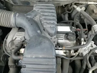 ✅ 2006 Saturn VUE • VIN: 5GZCZ23D66S853222 • Lot: 86425304. Wystawiony na Copart z przebiegiem 298 841 mil. Bezpłatny archiwum sprzedaży aukcyjnych z USA i szczegółowy raport historii pojazdu na DreamBid. Zdjęcie 15.