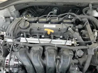 ✅ 2020 Hyundai Elantra SE • VIN: 5NPD74LF9LH608272 • Лот: 70385225. Опубликован ранее на Copart с пробегом 83 555 миль. Бесплатный доступ к архиву аукционных продаж из США и подробный отчёт об истории автомобиля на DreamBid. Изображение 15.