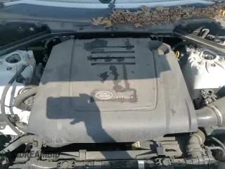 ✅ 2022 Land Rover Defender S • VIN: SALEJ7RX5N2081478 • Lot: 80208455. Wystawiony na Copart z przebiegiem 20 652 mil. Bezpłatny archiwum sprzedaży aukcyjnych z USA i szczegółowy raport historii pojazdu na DreamBid. Zdjęcie 14.