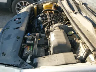 ✅ 2006 Kia Sedona LX • VIN: KNDMB233566041288 • Lot: 43598737. Listed on IAAI with 326,173 mi. Free auction sales archive from the USA and detailed vehicle history report at DreamBid. Image 17.