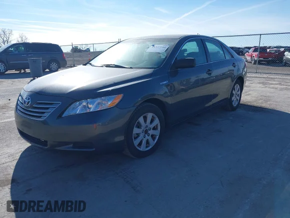 ✅ 2008 Toyota Camry • VIN: 4T1BB46K88U057940 • Lot: 44337244. Wystawiony na IAAI z przebiegiem 199 990 mil. Bezpłatny archiwum sprzedaży aukcyjnych z USA i szczegółowy raport historii pojazdu na DreamBid. Zdjęcie 2.