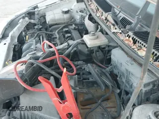 ✅ 2010 Ford Transit Connect XLT • VIN: NM0LS6BN5AT005047 • Lot: 43674037. Wystawiony na IAAI z przebiegiem 258 925 mil. Bezpłatny archiwum sprzedaży aukcyjnych z USA i szczegółowy raport historii pojazdu na DreamBid. Zdjęcie 12.