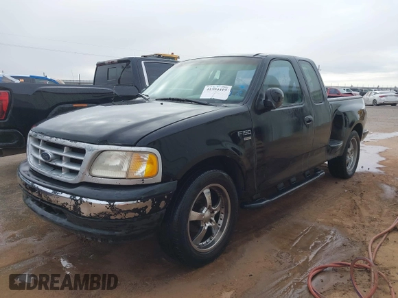 ✅ 2000 Ford F-150 XL • VIN: 2FTZX0720YCA56681 • Lot: 41594419. Wystawiony na IAAI z przebiegiem 225 570 mil. Bezpłatny archiwum sprzedaży aukcyjnych z USA i szczegółowy raport historii pojazdu na DreamBid. Zdjęcie 2.