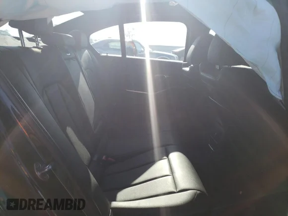 ✅ 2019 BMW 3 Series 330i • VIN: WBA5R1C50KAK06700 • Лот: 46763103. Опубликован ранее на Copart с пробегом Не указан. Бесплатный доступ к архиву аукционных продаж из США и подробный отчёт об истории автомобиля на DreamBid. Изображение 10.