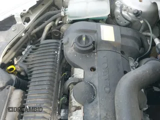 ✅ 2010 Volvo C30 • VIN: YV1672MK4A2171735 • Lot: 41496355. Listed on IAAI with 116,296 mi. Free auction sales archive from the USA and detailed vehicle history report at DreamBid. Image 14.