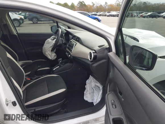 ✅ 2020 Nissan Versa SV • VIN: 3N1CN8EV2LL844651 • Lot: 44004147. Wystawiony na IAAI z przebiegiem 38 159 mil. Bezpłatny archiwum sprzedaży aukcyjnych z USA i szczegółowy raport historii pojazdu na DreamBid. Zdjęcie 5.