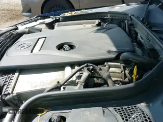 ✅ 2016 Mercedes-Benz C 300 • VIN: WDDWF4KB1GR162682 • Lot: 43148724. Wystawiony na IAAI z przebiegiem 85 393 mil. Bezpłatny archiwum sprzedaży aukcyjnych z USA i szczegółowy raport historii pojazdu na DreamBid. Zdjęcie 19.