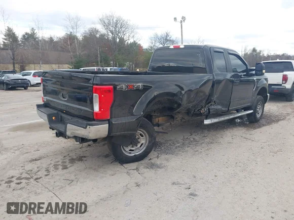 ✅ 2018 Ford F-250 XL • VIN: 1FT7X2B67JEB79178 • Lot: 43715830. Listed on IAAI with 130,106 mi. Free auction sales archive from the USA and detailed vehicle history report at DreamBid. Image 4.