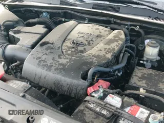 ✅ 2018 Toyota Tacoma SR5 • VIN: 3TMDZ5BN9JM051931 • Lot: 41400100. Listed on IAAI with 55,624 mi. Free auction sales archive from the USA and detailed vehicle history report at DreamBid. Image 21.