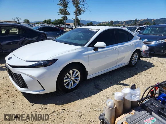 ✅ 2026 Toyota Camry SE • VIN: 4T1DAACK6TU263488 • Lot: 54841886. Wystawiony na Copart z przebiegiem 13 990 mil. Bezpłatny archiwum sprzedaży aukcyjnych z USA i szczegółowy raport historii pojazdu na DreamBid. Zdjęcie 1.