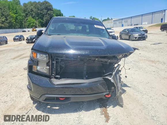 ✅ 2019 Chevrolet Silverado 1500 Custom Trail Boss • VIN: 3GCPYCEF5KG104326 • Lot: 50272126. Wystawiony na Copart z przebiegiem 84 543 mil. Bezpłatny archiwum sprzedaży aukcyjnych z USA i szczegółowy raport historii pojazdu na DreamBid. Zdjęcie 5.