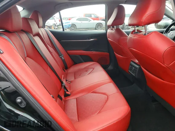 ✅ 2021 Toyota Camry XSE • VIN: 4T1K61AK4MU582174 • Lot: 74090445. Wystawiony na Copart z przebiegiem 40 667 mil. Bezpłatny archiwum sprzedaży aukcyjnych z USA i szczegółowy raport historii pojazdu na DreamBid. Zdjęcie 10.