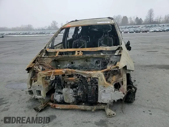 ✅ 2020 Chrysler Voyager LXi • VIN: 2C4RC1DG6LR265530 • Лот: 77753645. Опубліковано раніше на Copart з пробігом Не вказано. Безкоштовний доступ до архіву аукціонних продажів зі США та докладний звіт про історію автомобіля на DreamBid. Зображення 14.