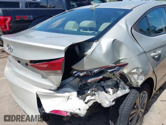 ✅ 2017 Hyundai Elantra Value Edition • VIN: KMHD84LF9HU225163 • Lot: 44772366. Wystawiony na IAAI z przebiegiem 116 694 mil. Bezpłatny archiwum sprzedaży aukcyjnych z USA i szczegółowy raport historii pojazdu na DreamBid. Zdjęcie 6.