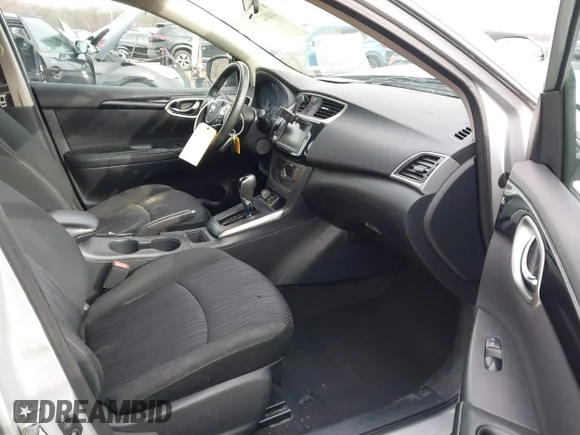 ✅ 2019 Nissan Sentra SR • VIN: 3N1AB7AP0KY313032 • Lot: 44022726. Wystawiony na IAAI z przebiegiem 108 792 mil. Bezpłatny archiwum sprzedaży aukcyjnych z USA i szczegółowy raport historii pojazdu na DreamBid. Zdjęcie 5.