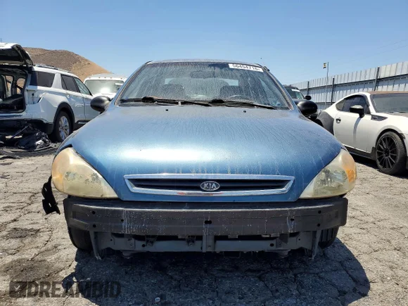 ✅ 2001 Kia Rio • VIN: KNADC123916050476 • Lot: 56454716. Wystawiony na Copart z przebiegiem 121 913 mil. Bezpłatny archiwum sprzedaży aukcyjnych z USA i szczegółowy raport historii pojazdu na DreamBid. Zdjęcie 5.