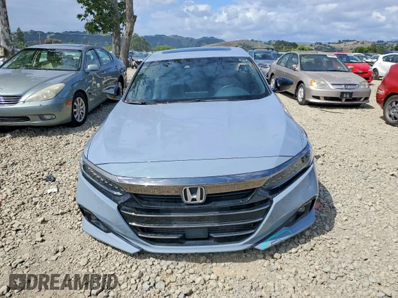 ✅ 2022 Honda Accord Sport • VIN: 1HGCV2F32NA004789 • Лот: 51401236. Опубліковано раніше на Copart з пробігом 183 430 миль. Безкоштовний доступ до архіву аукціонних продажів зі США та докладний звіт про історію автомобіля на DreamBid. Зображення 5.