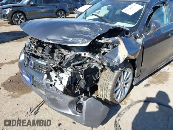 ✅ 2013 Lexus CT 200h • VIN: JTHKD5BHXD2172851 • Лот: 41322818. Опубліковано раніше на IAAI з пробігом Не вказано. Безкоштовний доступ до архіву аукціонних продажів зі США та докладний звіт про історію автомобіля на DreamBid. Зображення 6.