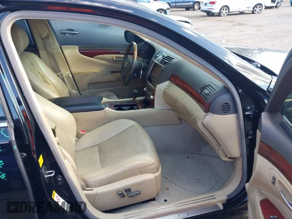 ✅ 2010 Lexus LS 460 L • VIN: JTHDL5EF9A5001265 • Лот: 43488649. Опубліковано раніше на IAAI з пробігом 139 638 миль. Безкоштовний доступ до архіву аукціонних продажів зі США та докладний звіт про історію автомобіля на DreamBid. Зображення 5.
