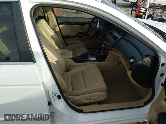✅ 2011 Honda Accord EX-L • VIN: 1HGCP2F81BA078805 • Lot: 44565474. Wystawiony na IAAI z przebiegiem 126 061 mil. Bezpłatny archiwum sprzedaży aukcyjnych z USA i szczegółowy raport historii pojazdu na DreamBid. Zdjęcie 5.