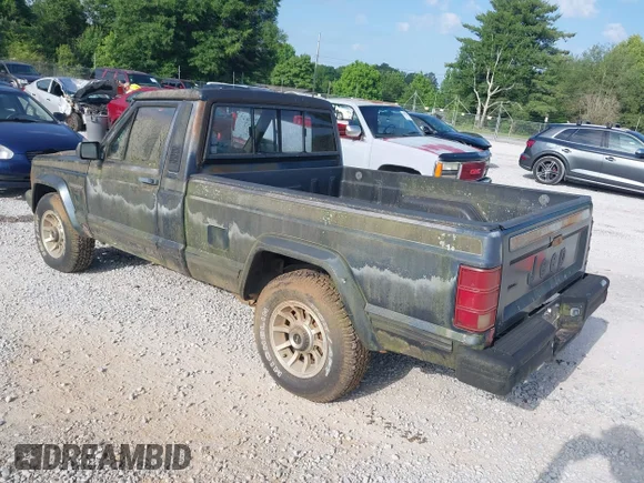 ✅ 1988 Jeep Comanche PIONEER • VIN: 1JTMW64P5JT133037 • Lot: 45115508. Wystawiony na IAAI z przebiegiem 155 440 mil. Bezpłatny archiwum sprzedaży aukcyjnych z USA i szczegółowy raport historii pojazdu na DreamBid. Zdjęcie 3.