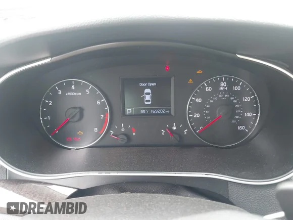 ✅ 2015 Kia Cadenza Premium • VIN: KNALN4D71F5172673 • Lot: 45330851. Wystawiony na IAAI z przebiegiem 169 282 mil. Bezpłatny archiwum sprzedaży aukcyjnych z USA i szczegółowy raport historii pojazdu na DreamBid. Zdjęcie 7.