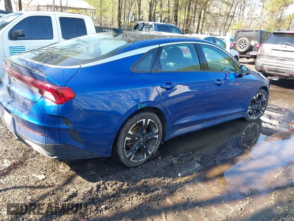 ✅ 2021 Kia K5 GT-Line • VIN: 5XXG64J25MG030684 • Lot: 44593809. Wystawiony na IAAI z przebiegiem 90 920 mil. Bezpłatny archiwum sprzedaży aukcyjnych z USA i szczegółowy raport historii pojazdu na DreamBid. Zdjęcie 4.