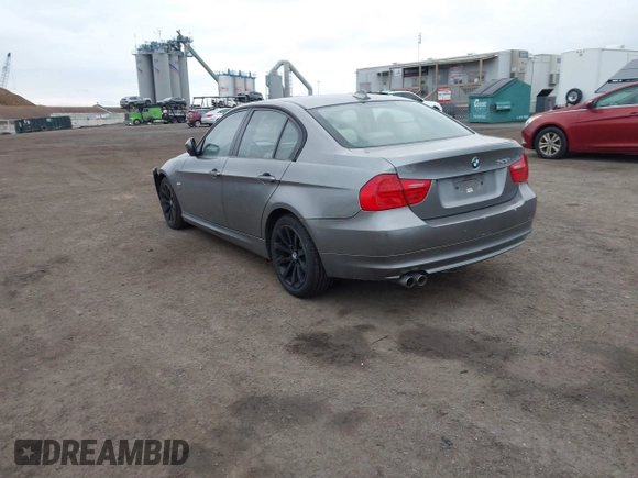 ✅ 2011 BMW 3 Series 328i xDrive • VIN: WBAPK5C50BF124375 • Lot: 44145739. Wystawiony na IAAI z przebiegiem 79 162 mil. Bezpłatny archiwum sprzedaży aukcyjnych z USA i szczegółowy raport historii pojazdu na DreamBid. Zdjęcie 3.