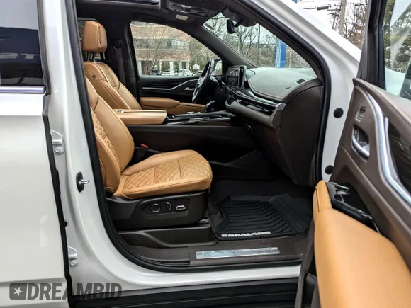 ✅ 2021 Cadillac Escalade ESV Premium Luxury • VIN: 1GYS4KKL7MR4240XX • Lot: 53200145. Wystawiony na Copart z przebiegiem 43 652 mil. Bezpłatny archiwum sprzedaży aukcyjnych z USA i szczegółowy raport historii pojazdu na DreamBid. Zdjęcie 5.