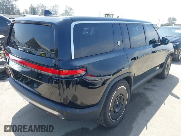 ✅ 2025 Rivian R1S Adventure • VIN: 7PDSGBBA8SN047359 • Lot: 42488714. Listed on IAAI with 7,346 mi. Free auction sales archive from the USA and detailed vehicle history report at DreamBid. Image 4.