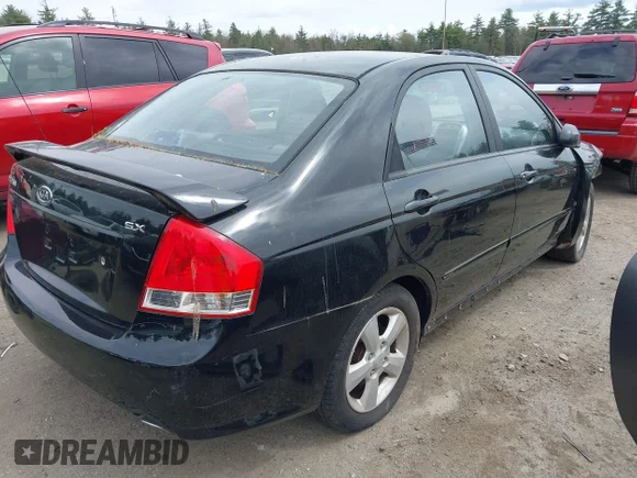 ✅ 2007 Kia Spectra EX • VIN: KNAFE122675006637 • Lot: 45051771. Wystawiony na IAAI z przebiegiem 165 998 mil. Bezpłatny archiwum sprzedaży aukcyjnych z USA i szczegółowy raport historii pojazdu na DreamBid. Zdjęcie 4.