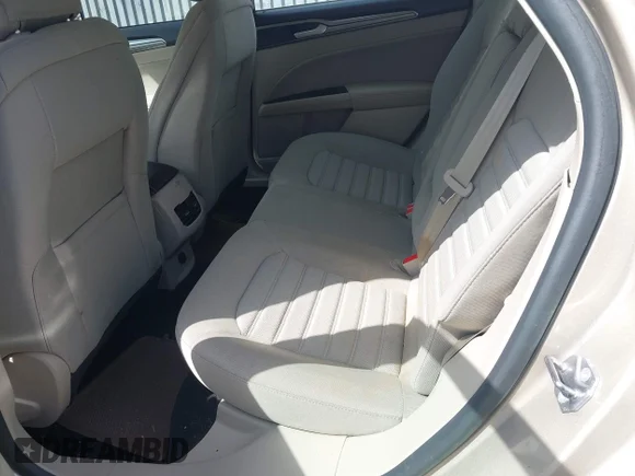✅ 2018 Ford Fusion SE • VIN: 3FA6P0HD1JR183221 • Lot: 44746634. Wystawiony na IAAI z przebiegiem 25 880 mil. Bezpłatny archiwum sprzedaży aukcyjnych z USA i szczegółowy raport historii pojazdu na DreamBid. Zdjęcie 8.