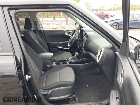 ✅ 2020 Kia Soul LX • VIN: KNDJ23AUXL7059604 • Lot: 44980629. Wystawiony na IAAI z przebiegiem 110 696 mil. Bezpłatny archiwum sprzedaży aukcyjnych z USA i szczegółowy raport historii pojazdu na DreamBid. Zdjęcie 5.