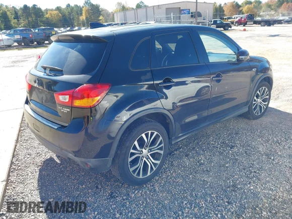 ✅ 2017 Mitsubishi Outlander ES • VIN: JA4AP3AU7HZ010738 • Lot: 43645397. Wystawiony na IAAI z przebiegiem 156 658 mil. Bezpłatny archiwum sprzedaży aukcyjnych z USA i szczegółowy raport historii pojazdu na DreamBid. Zdjęcie 4.
