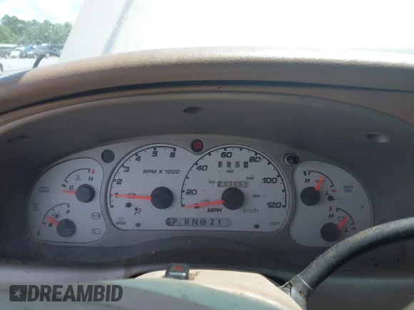✅ 2001 Ford Explorer Sport Trac • VIN: 1FMZU67E51UC84439 • Lot: 42504240. Wystawiony na IAAI z przebiegiem 290 657 mil. Bezpłatny archiwum sprzedaży aukcyjnych z USA i szczegółowy raport historii pojazdu na DreamBid. Zdjęcie 7.