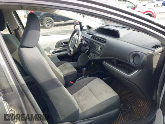 ✅ 2014 Toyota Prius Two • VIN: JTDKDTB32E1060997 • Lot: 44424070. Wystawiony na IAAI z przebiegiem 247 256 mil. Bezpłatny archiwum sprzedaży aukcyjnych z USA i szczegółowy raport historii pojazdu na DreamBid. Zdjęcie 5.