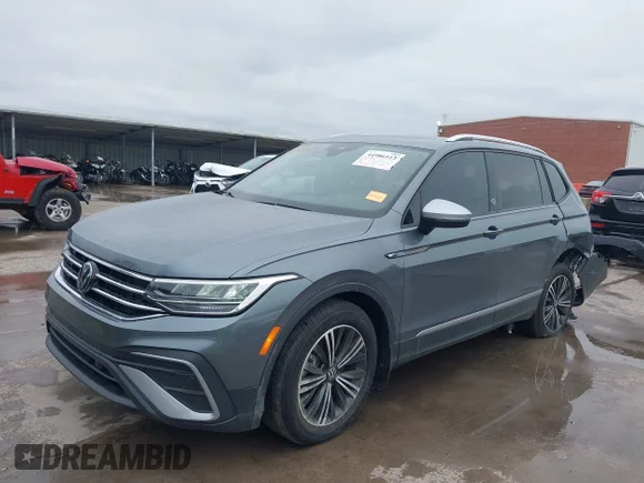 ✅ 2024 Volkswagen Tiguan Wolfsburg Edition • VIN: 3VVTB7AX8RM221224 • Lot: 44986513. Wystawiony na IAAI z przebiegiem 23 206 mil. Bezpłatny archiwum sprzedaży aukcyjnych z USA i szczegółowy raport historii pojazdu na DreamBid. Zdjęcie 2.