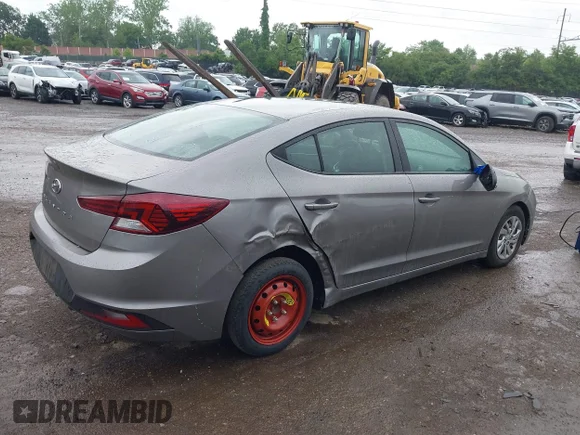 ✅ 2020 Hyundai Elantra SE • VIN: KMHD74LFXLU905441 • Lot: 45185387. Wystawiony na IAAI z przebiegiem 31 135 mil. Bezpłatny archiwum sprzedaży aukcyjnych z USA i szczegółowy raport historii pojazdu na DreamBid. Zdjęcie 4.