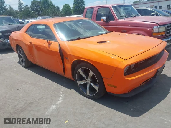 ✅ 2014 Dodge Challenger SXT • VIN: 2C3CDYAG9EH277216 • Лот: 45391537. Опубліковано раніше на IAAI з пробігом 159 386 миль. Безкоштовний доступ до архіву аукціонних продажів зі США та докладний звіт про історію автомобіля на DreamBid. Зображення 1.