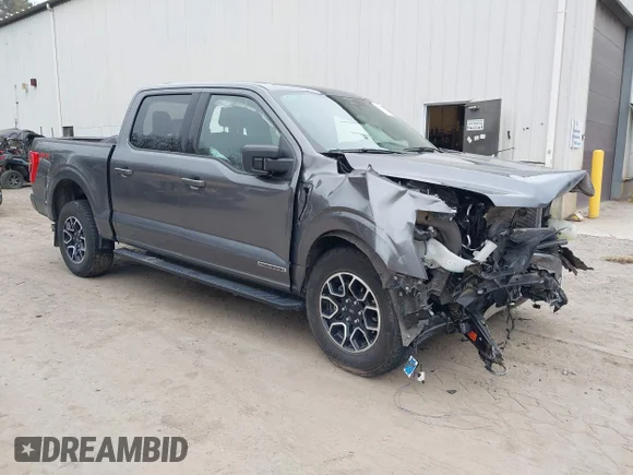 ✅ 2023 Ford F-150 XLT • VIN: 1FTFW1EDXPFC50623 • Lot: 45098758. Wystawiony na IAAI z przebiegiem 37 639 mil. Bezpłatny archiwum sprzedaży aukcyjnych z USA i szczegółowy raport historii pojazdu na DreamBid. Zdjęcie 1.