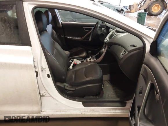 ✅ 2012 Hyundai Elantra Limited • VIN: 5NPDH4AE8CH137416 • Лот: 44370285. Опубліковано раніше на IAAI з пробігом 107 904 миль. Безкоштовний доступ до архіву аукціонних продажів зі США та докладний звіт про історію автомобіля на DreamBid. Зображення 5.